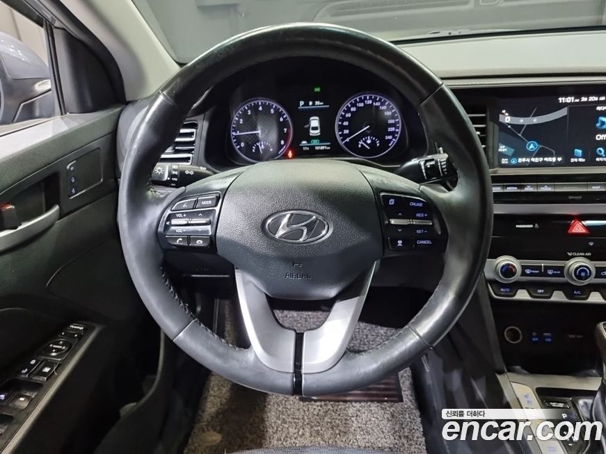 Hyundai AVANTE 2019