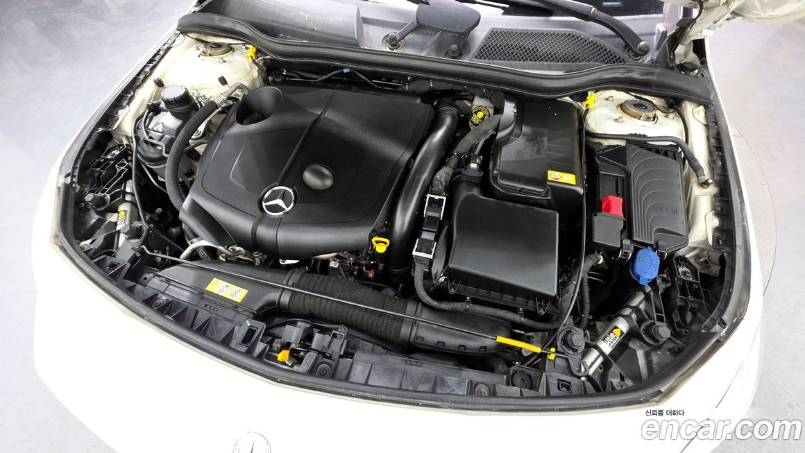 Mercedes-Benz CLA-Class 2015