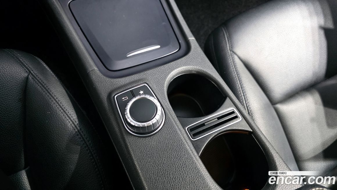 Mercedes-Benz CLA-Class 2015