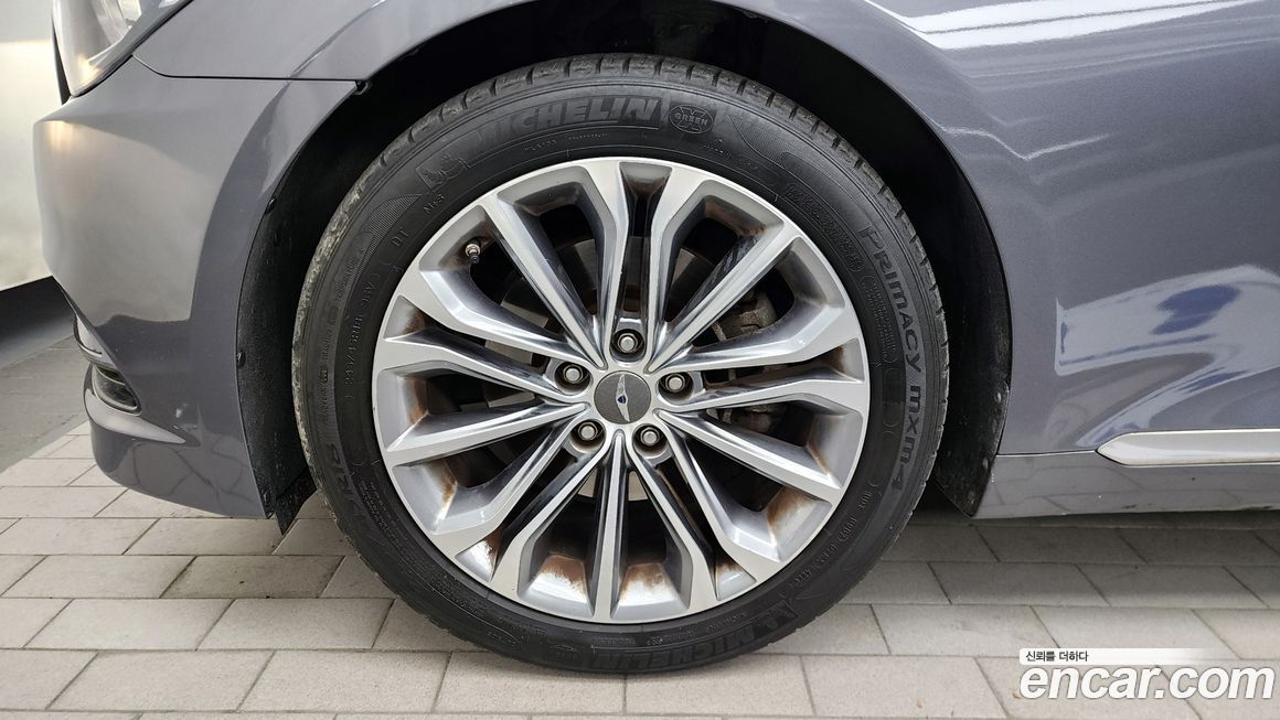 Hyundai Genesis 2016