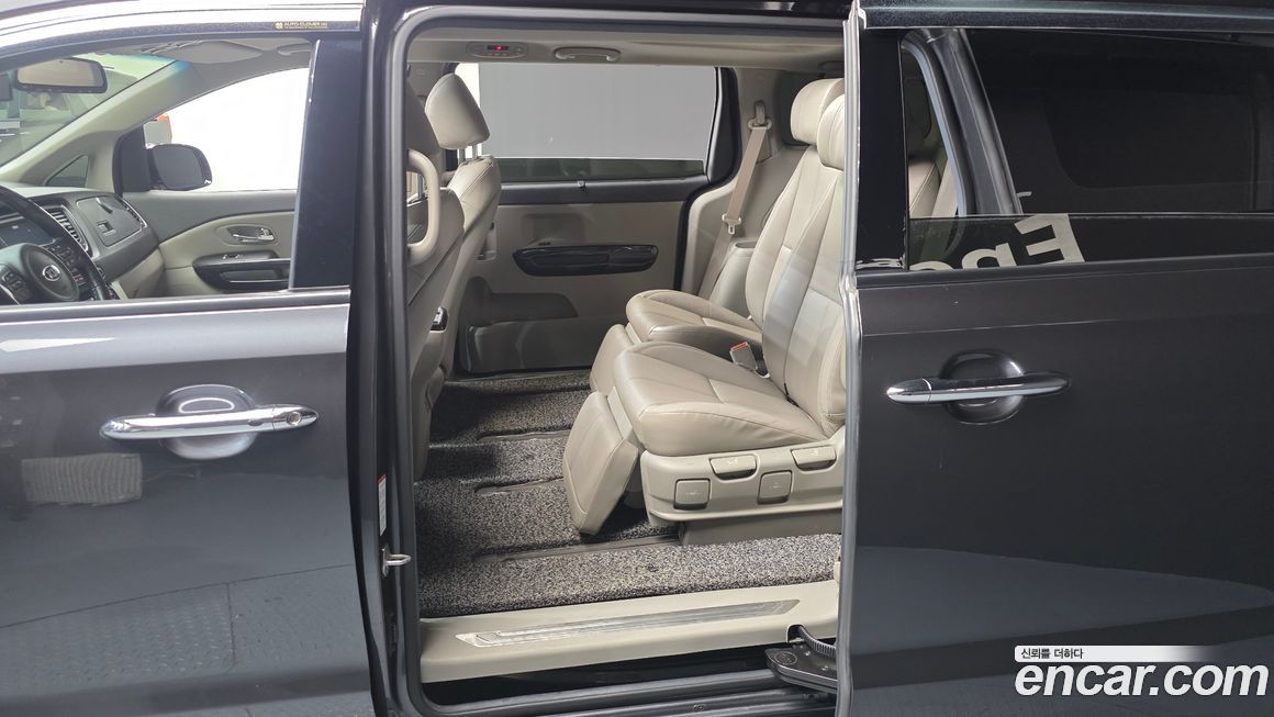 Kia Canival 2018