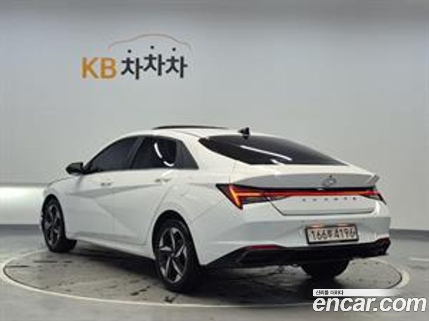 Hyundai AVANTE 2021