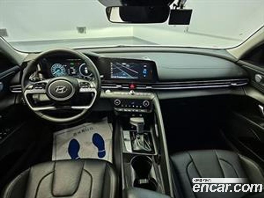 Hyundai AVANTE 2021