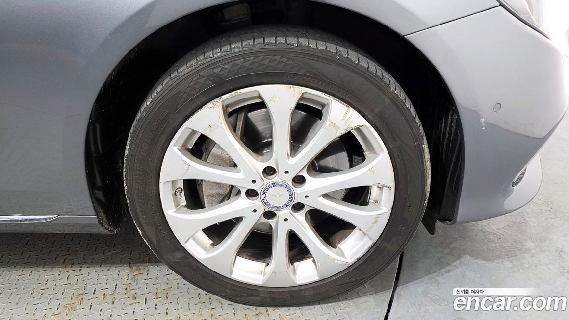 Mercedes-Benz E-Class 2017