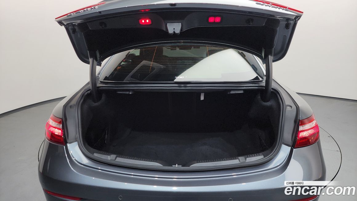 Mercedes-Benz E-Class 2017