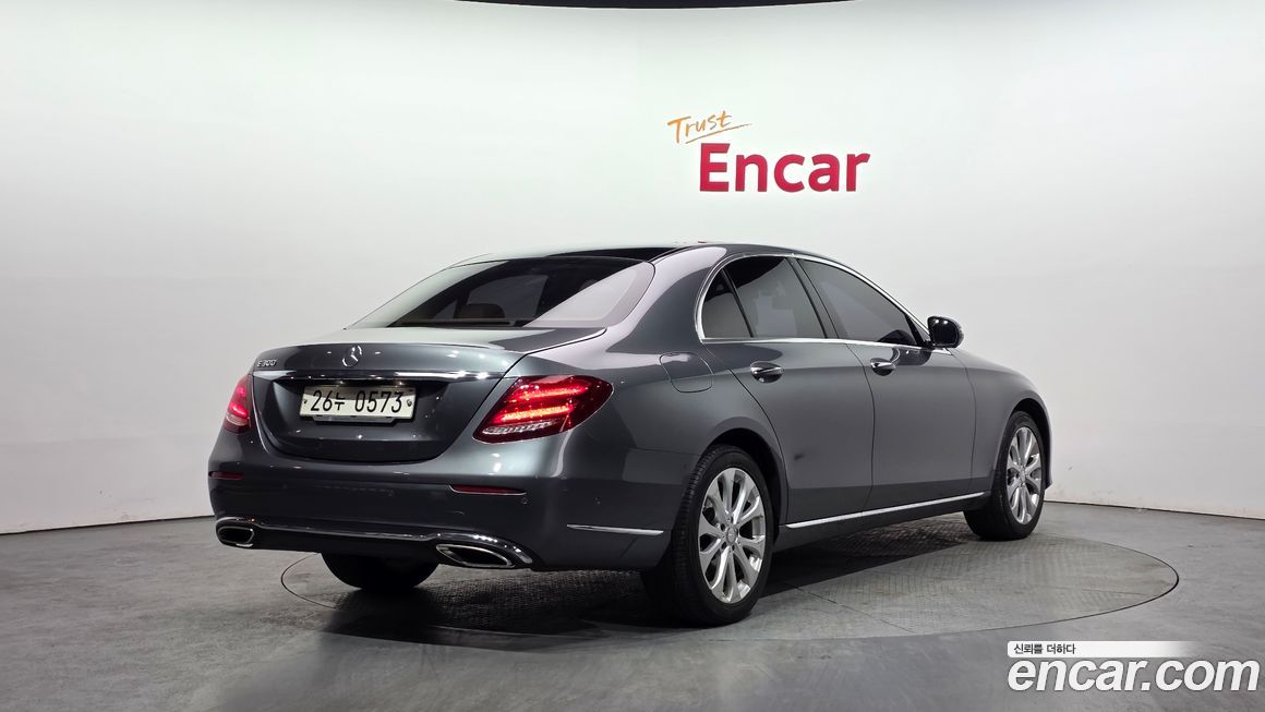 Mercedes-Benz E-Class 2017