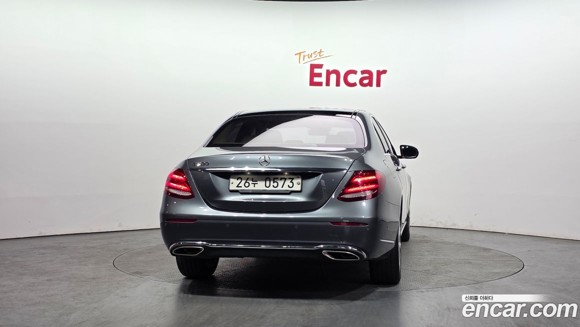 Mercedes-Benz E-Class 2017