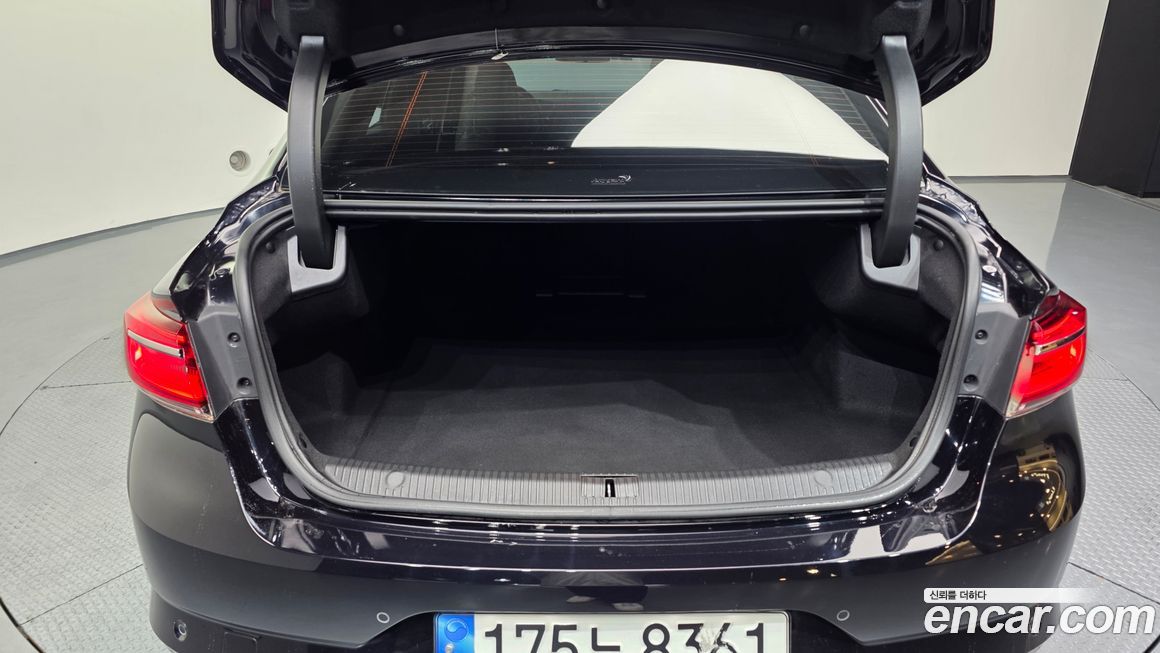 Renault-KoreaSamsung SM6 2023