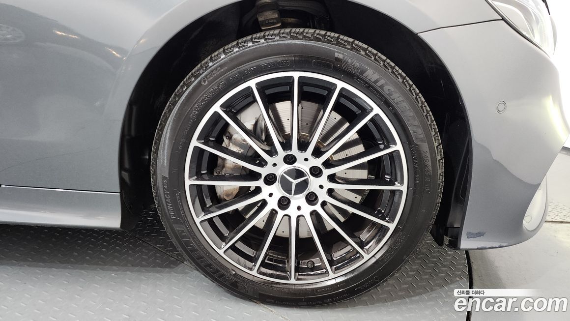 Mercedes-Benz E-Class 2017