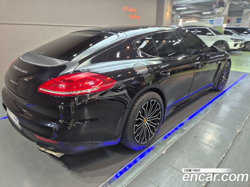 Porsche Panamera 2016
