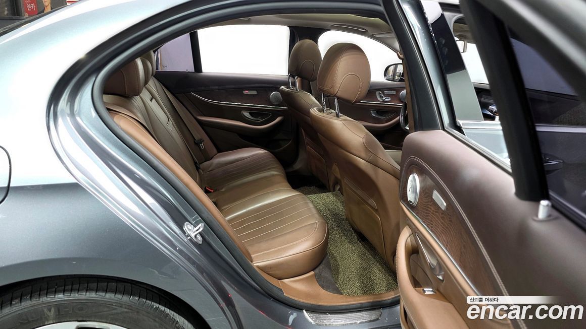 Mercedes-Benz E-Class 2017