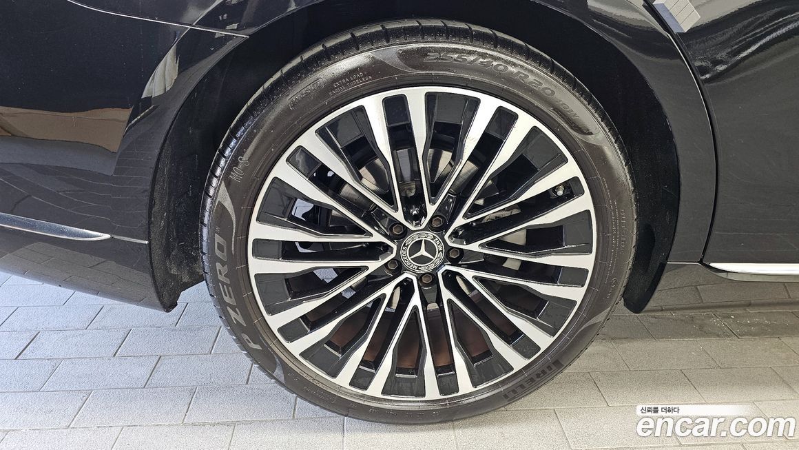 Mercedes-Benz S-Class 2022