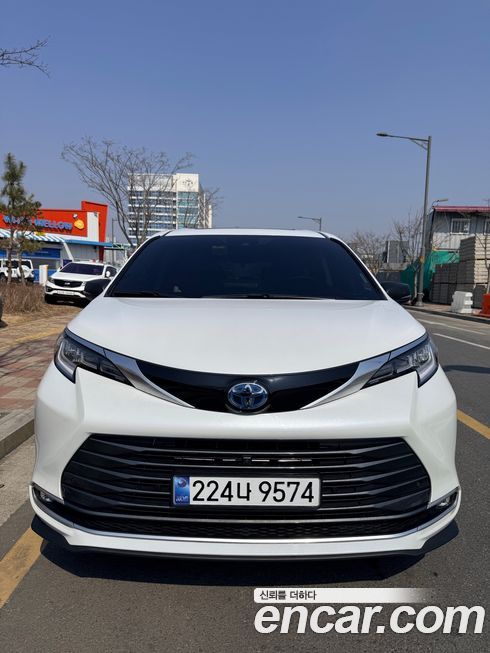 Toyota Sienna 2024