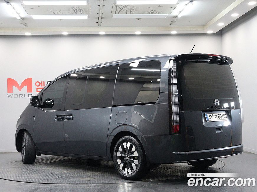 Hyundai Staria 2022