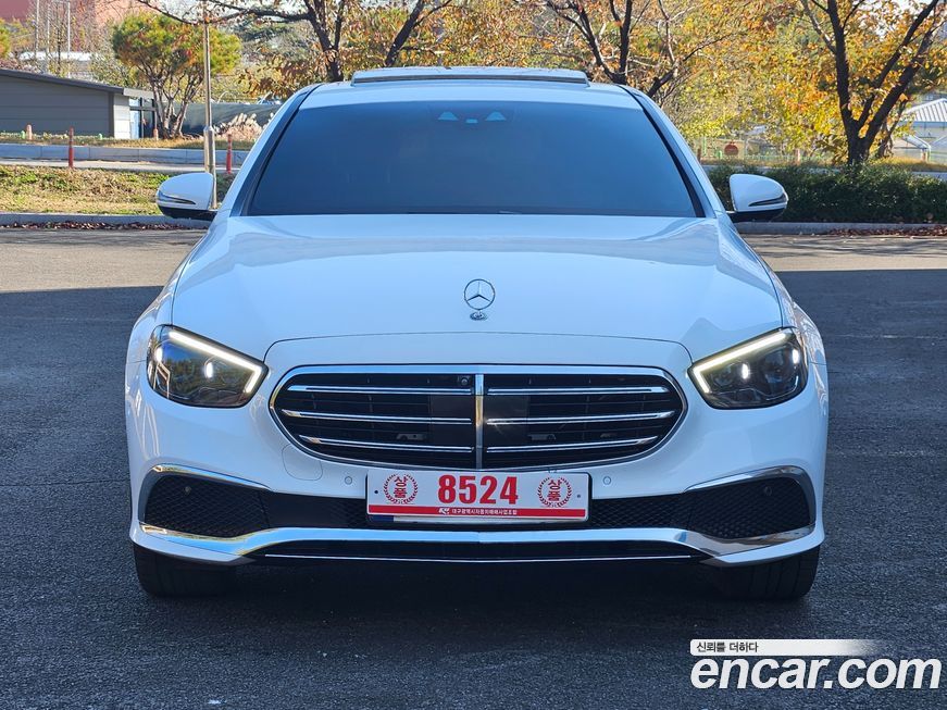 Mercedes-Benz E-Class 2022