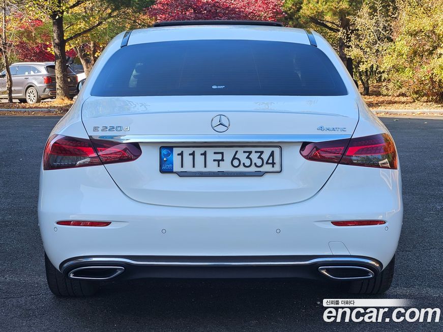 Mercedes-Benz E-Class 2022