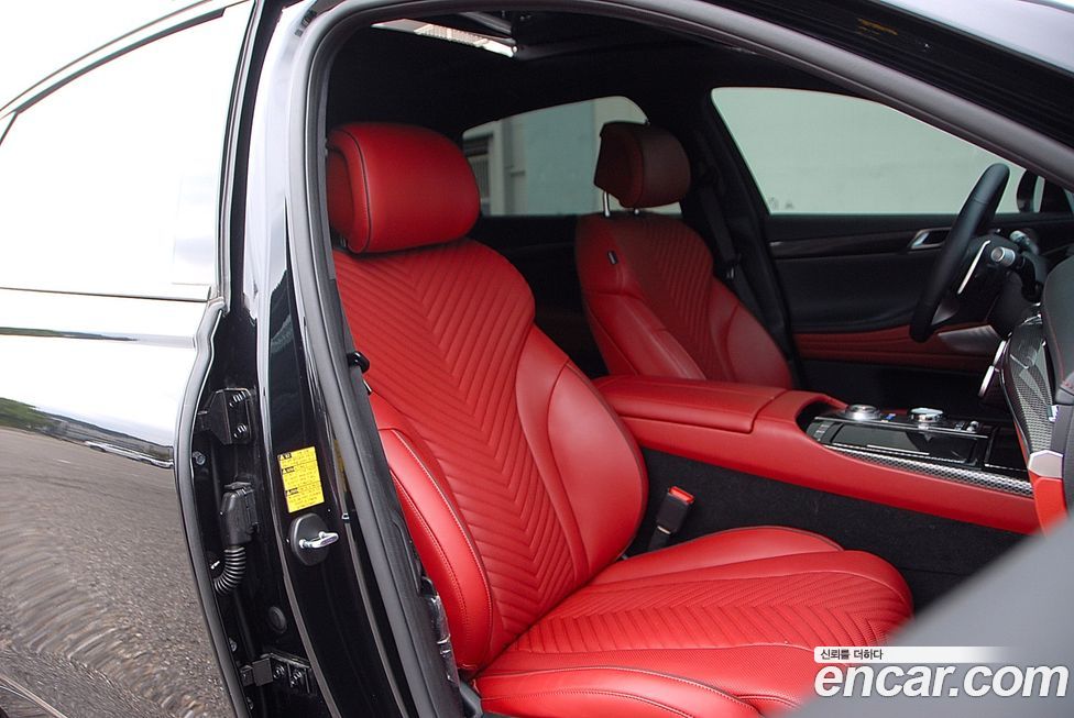 Genesis G80 2023