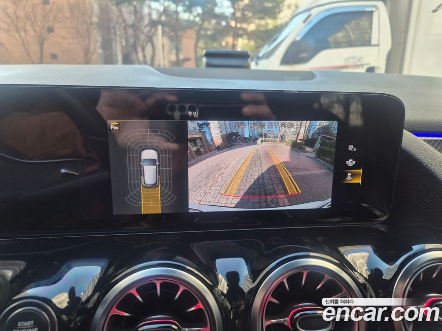 Mercedes-Benz GLA-Class 2023