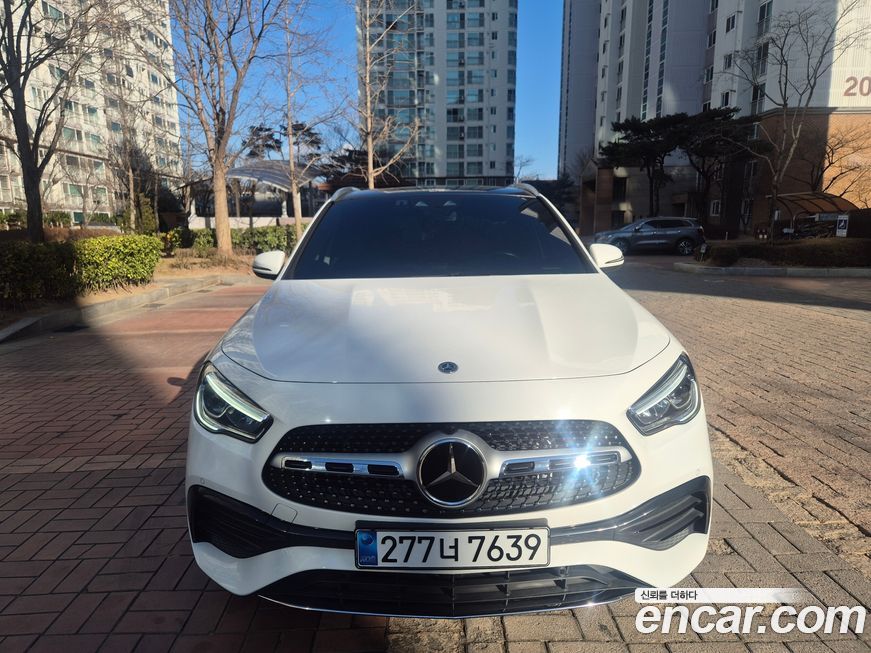 Mercedes-Benz GLA-Class 2023
