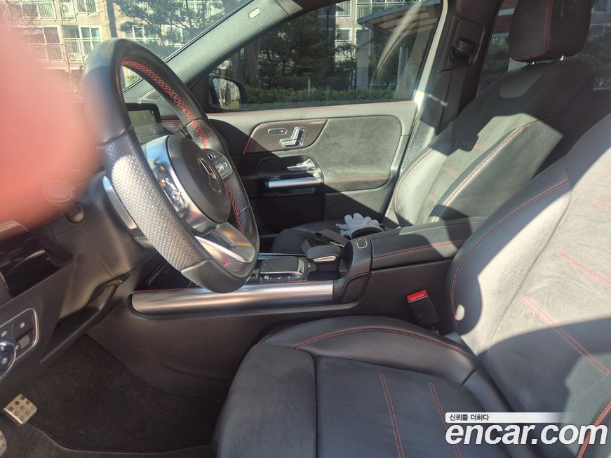 Mercedes-Benz GLA-Class 2023