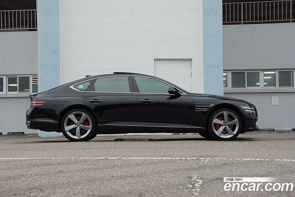 Genesis G80 2023