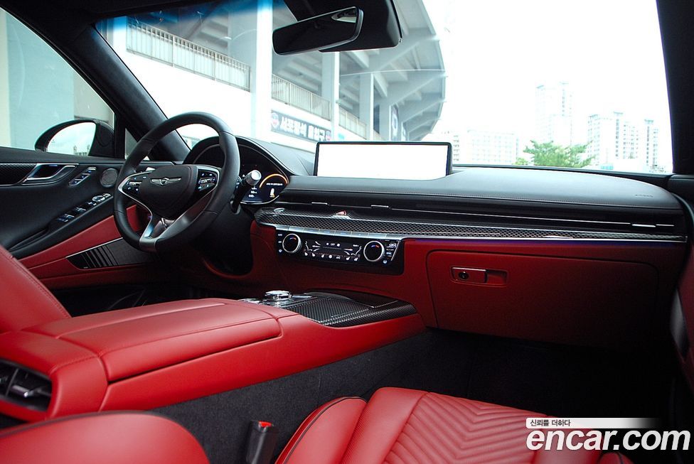 Genesis G80 2023