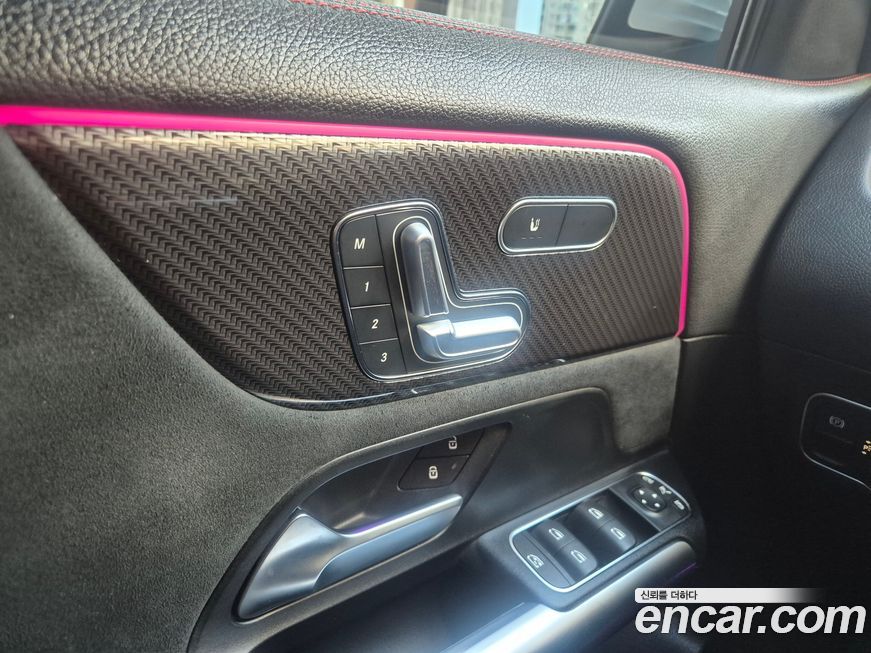 Mercedes-Benz GLA-Class 2023