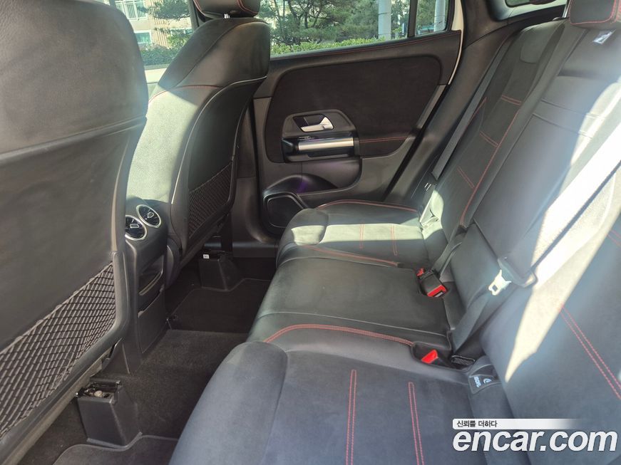 Mercedes-Benz GLA-Class 2023