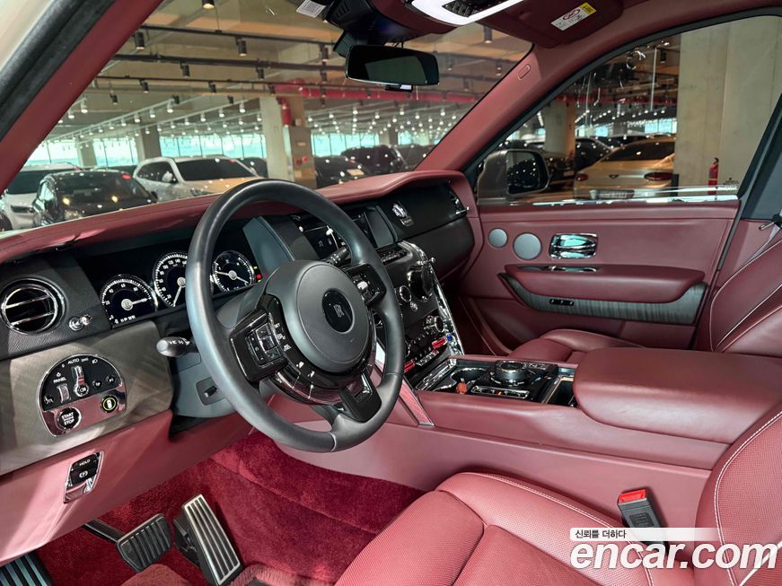 Rolls-Royce Cullinan 2021