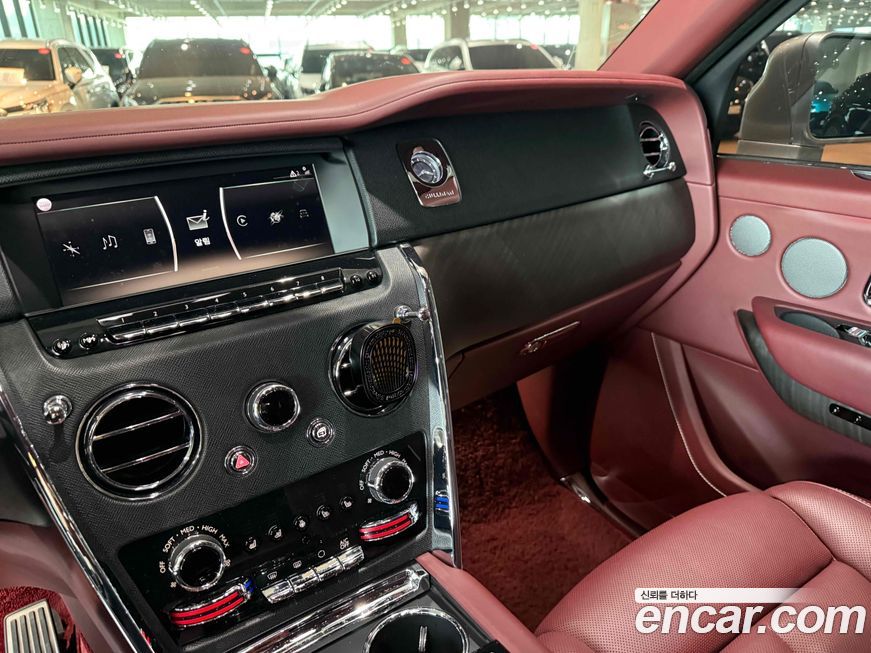 Rolls-Royce Cullinan 2021