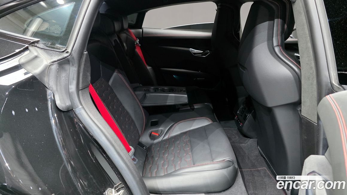 Audi RS e-tron GT 2022