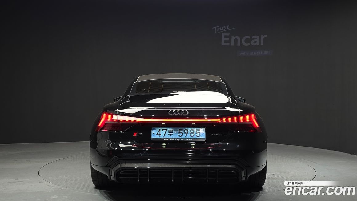 Audi RS e-tron GT 2022