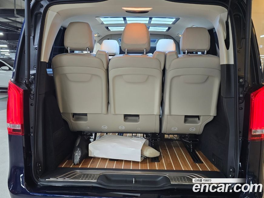 Mercedes-Benz V-Class 2022