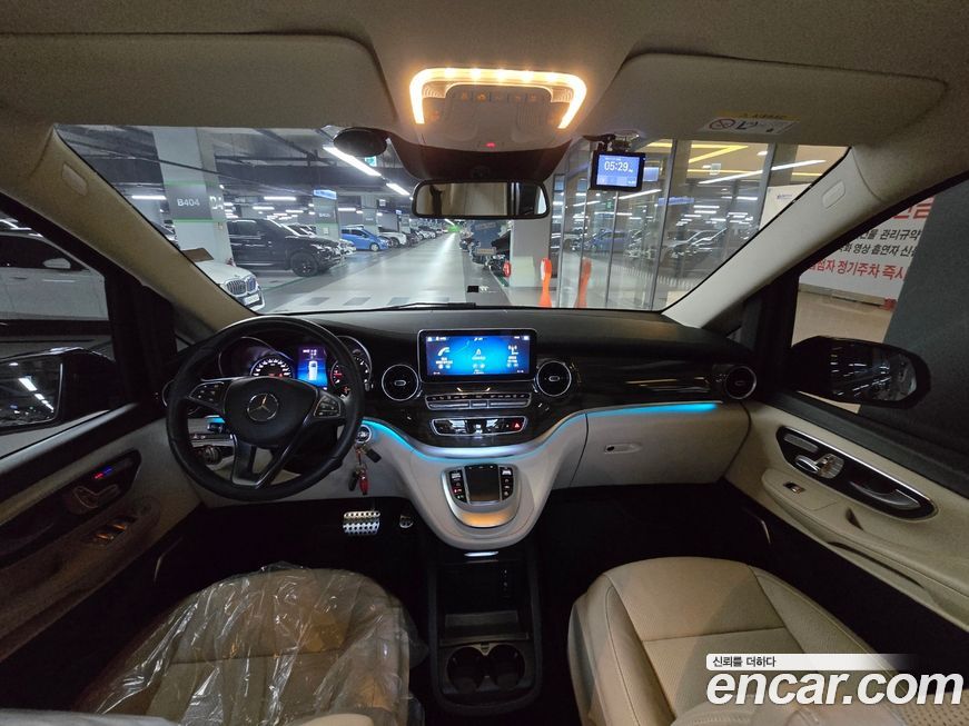 Mercedes-Benz V-Class 2022