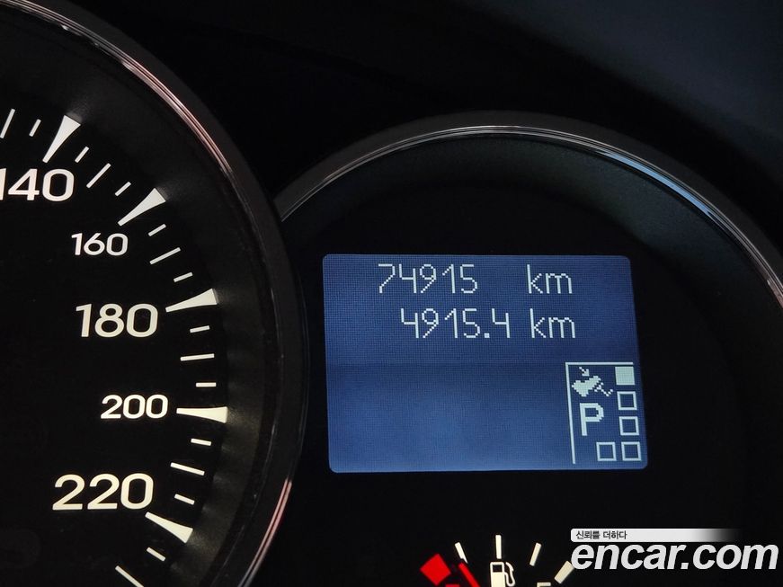 Renault-KoreaSamsung SM3 2011