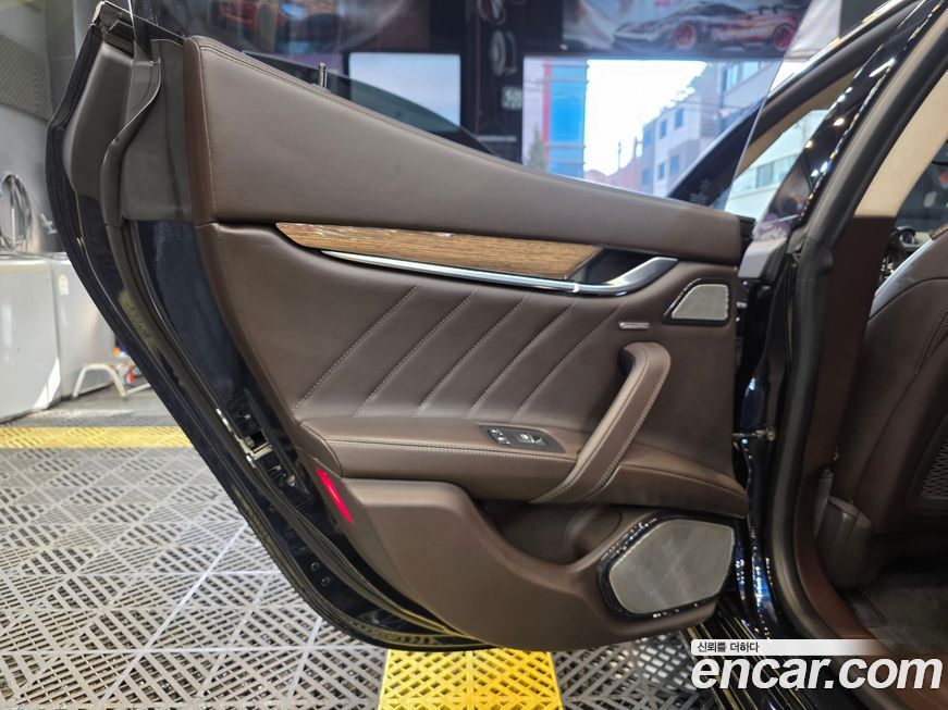 Maserati Ghibli 2019