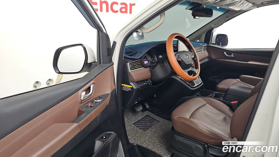 Hyundai Starex 2021