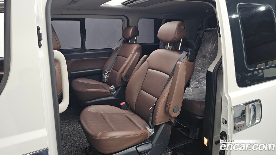 Hyundai Starex 2021