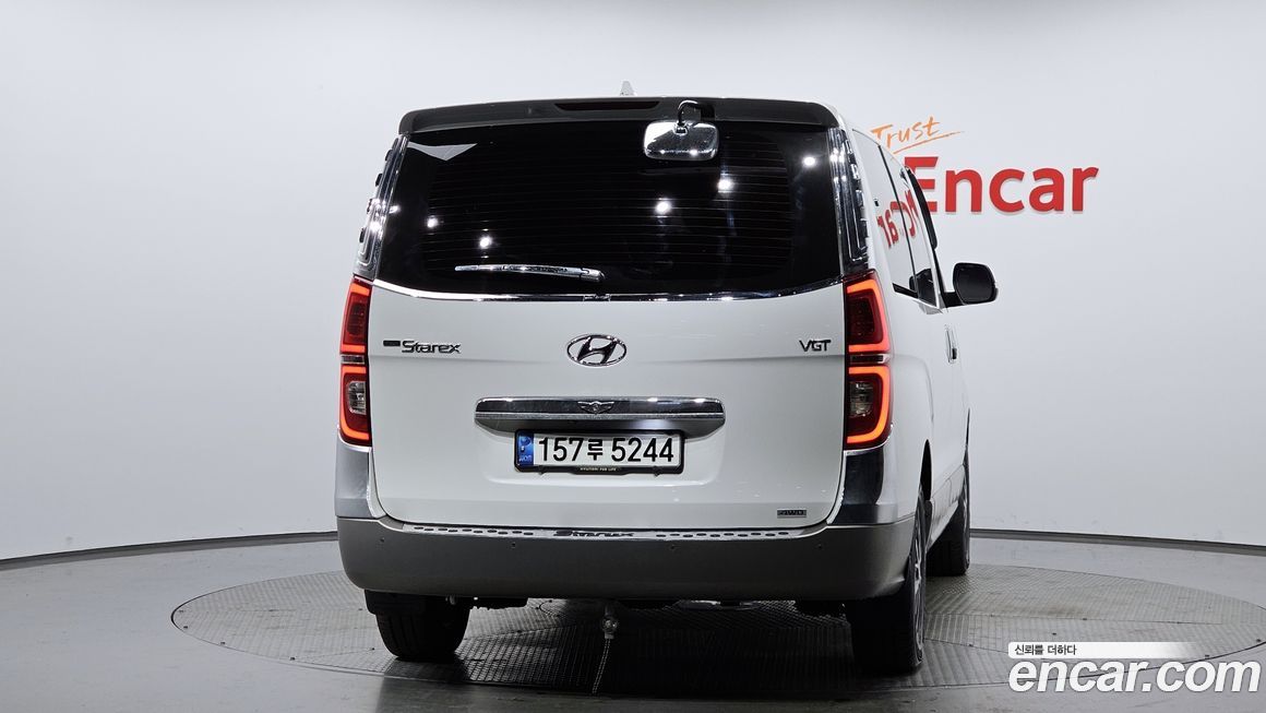 Hyundai Starex 2021