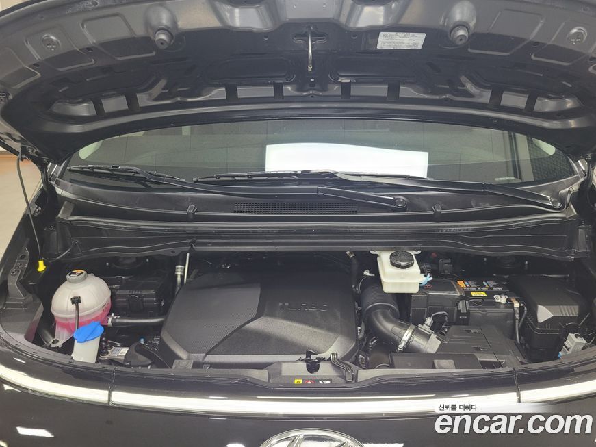 Hyundai Staria 2024