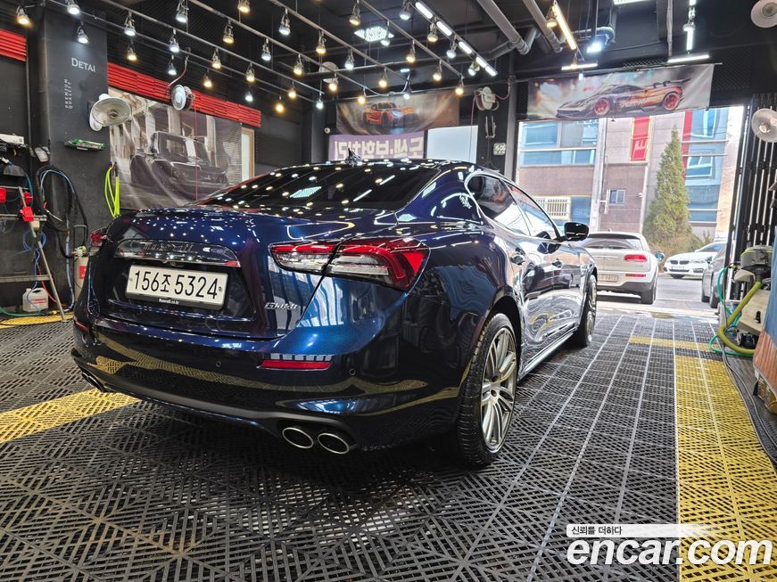 Maserati Ghibli 2019