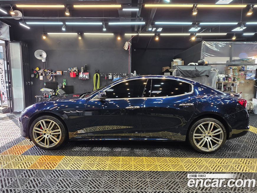 Maserati Ghibli 2019