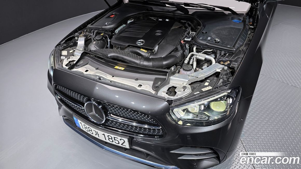 Mercedes-Benz E-Class 2021