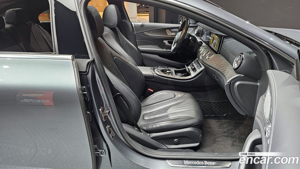 Mercedes-Benz CLS-Class 2020