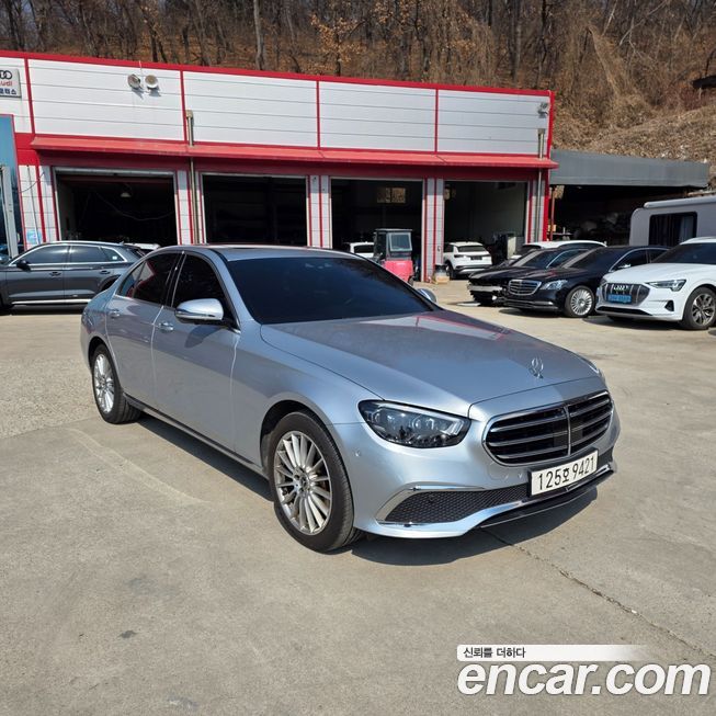 Mercedes-Benz E-Class 2022