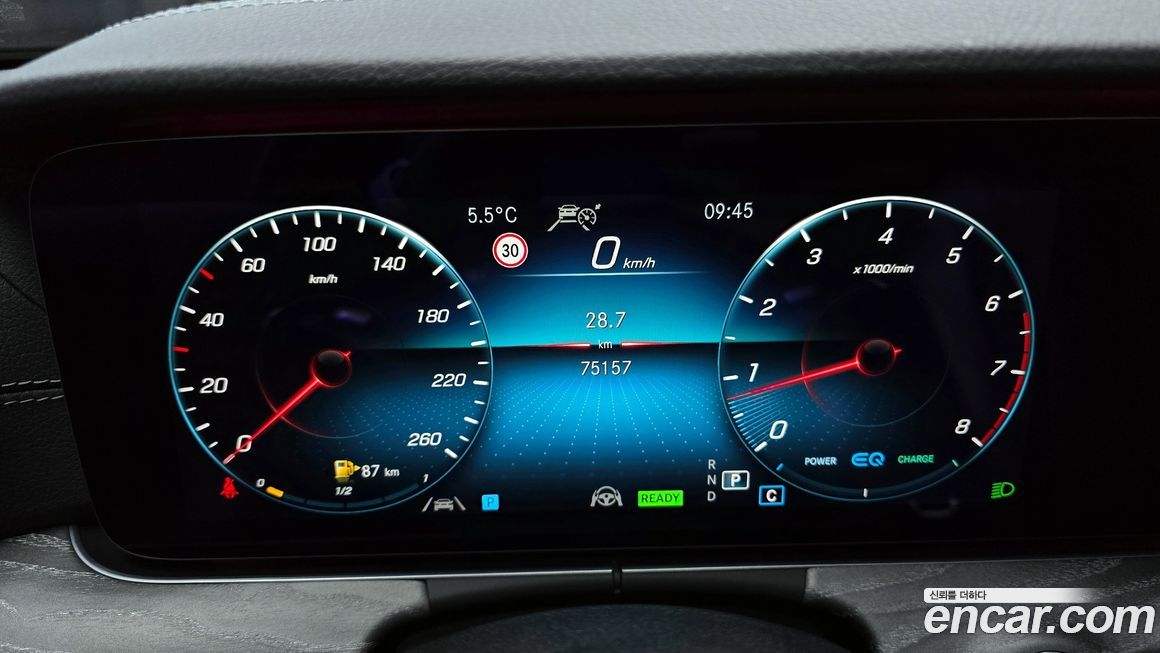 Mercedes-Benz E-Class 2021