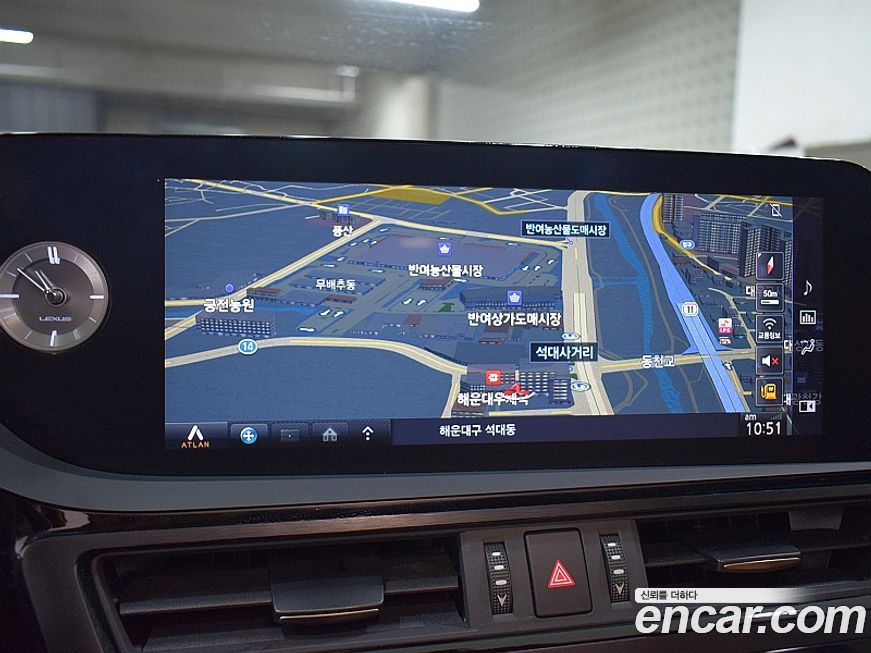 Lexus ES 2022
