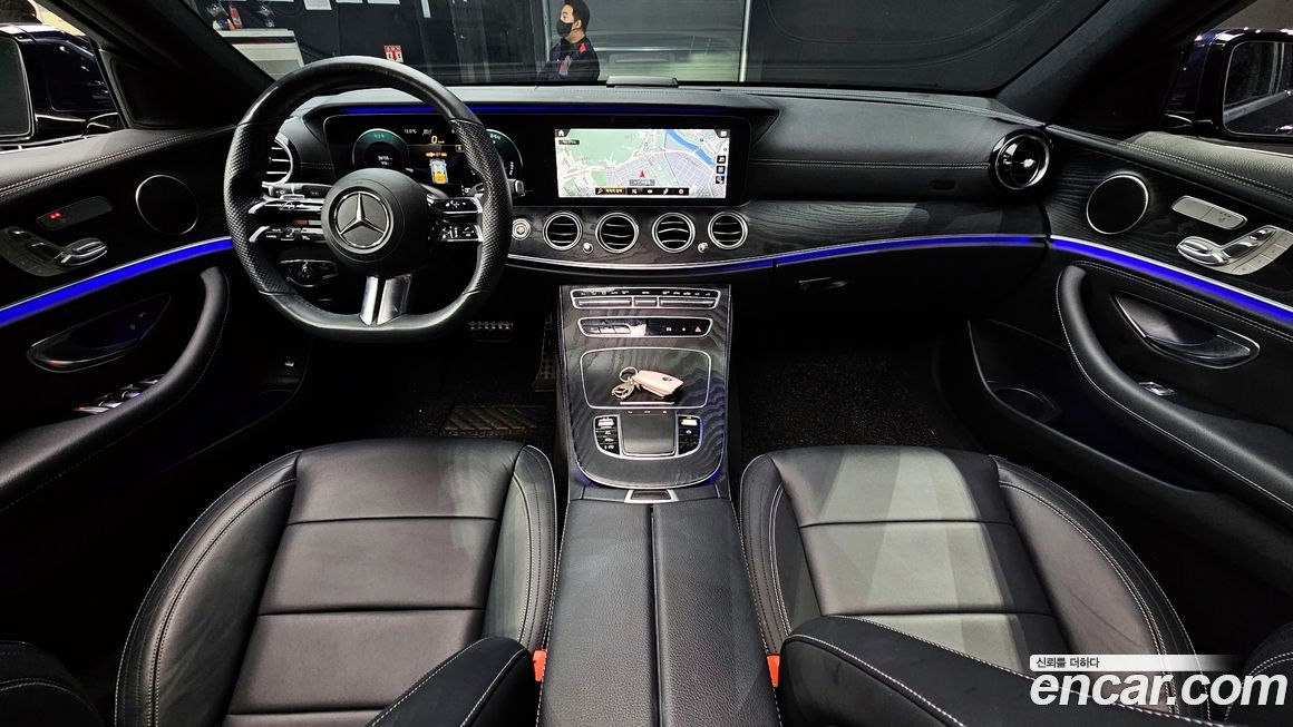 Mercedes-Benz E-Class 2021