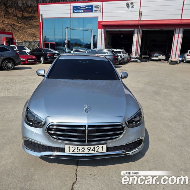 Mercedes-Benz E-Class 2022