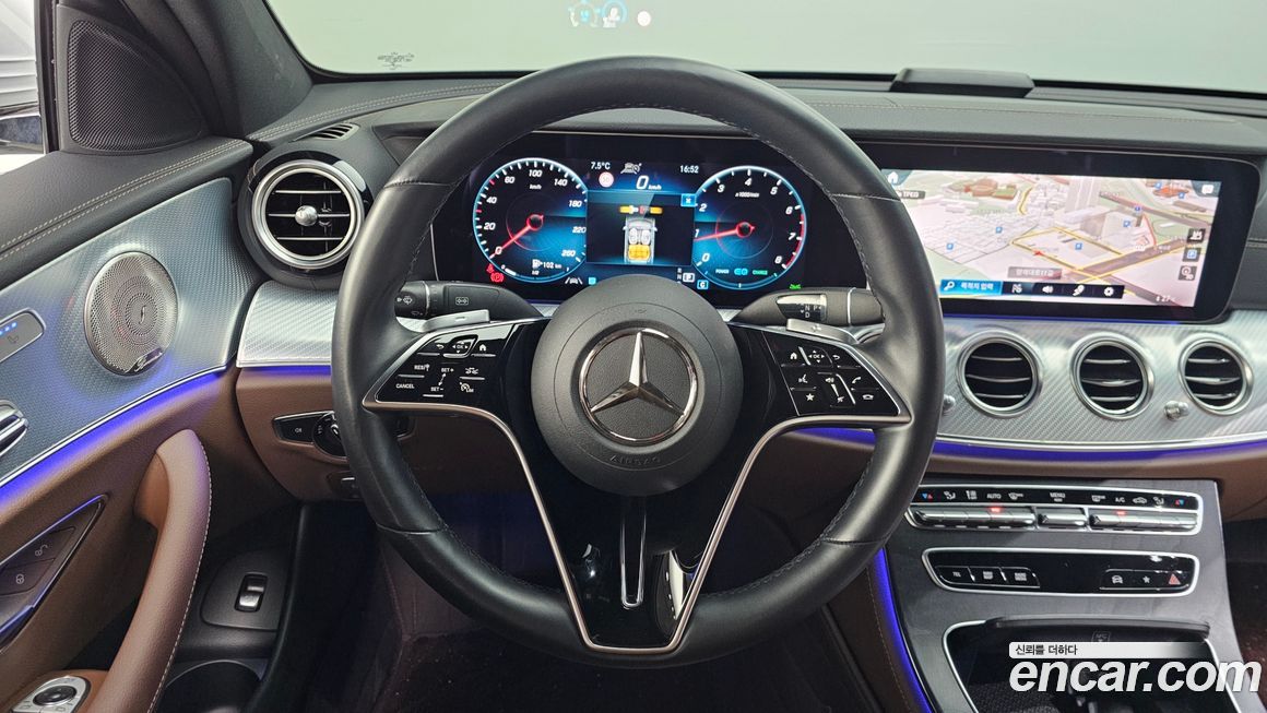 Mercedes-Benz E-Class 2021